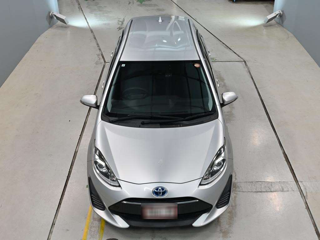 2017 TOYOTA AQUA NHP10-6656230