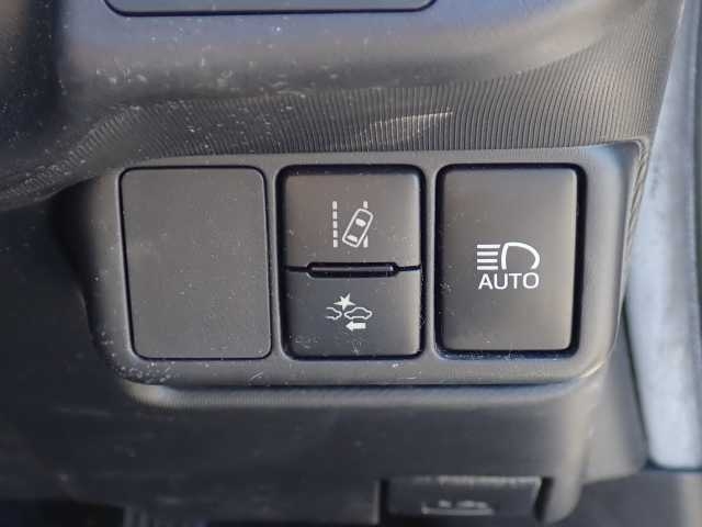 2017 TOYOTA AQUA NHP10-6635610