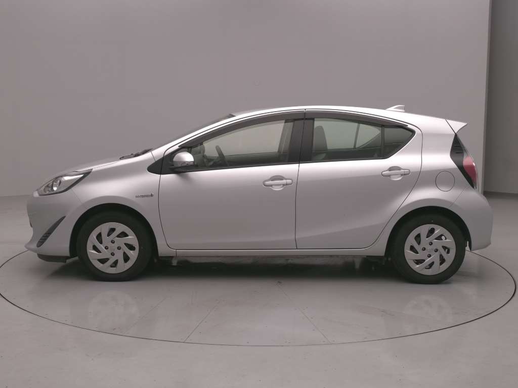 2017 TOYOTA AQUA NHP10-6637773