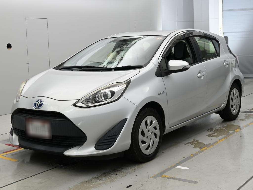 2017 TOYOTA AQUA NHP10-6624268