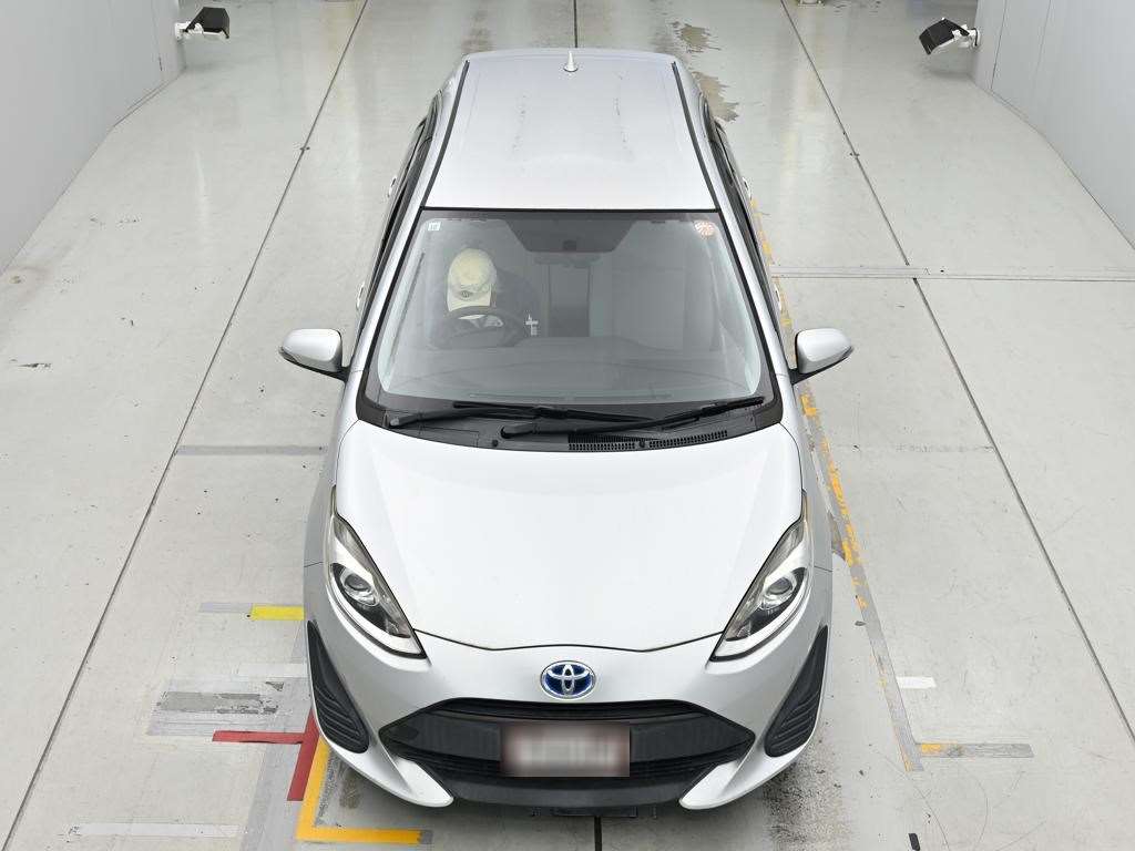 2017 TOYOTA AQUA NHP10-6624268