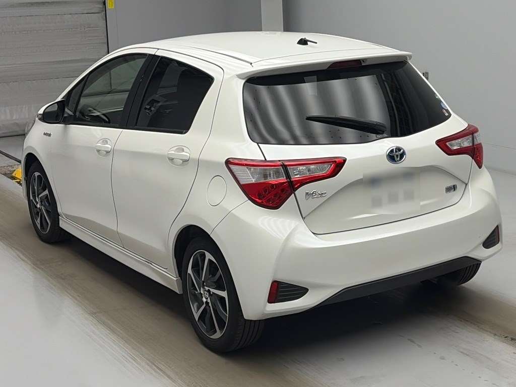 2017 TOYOTA VITZ NHP130-2027756