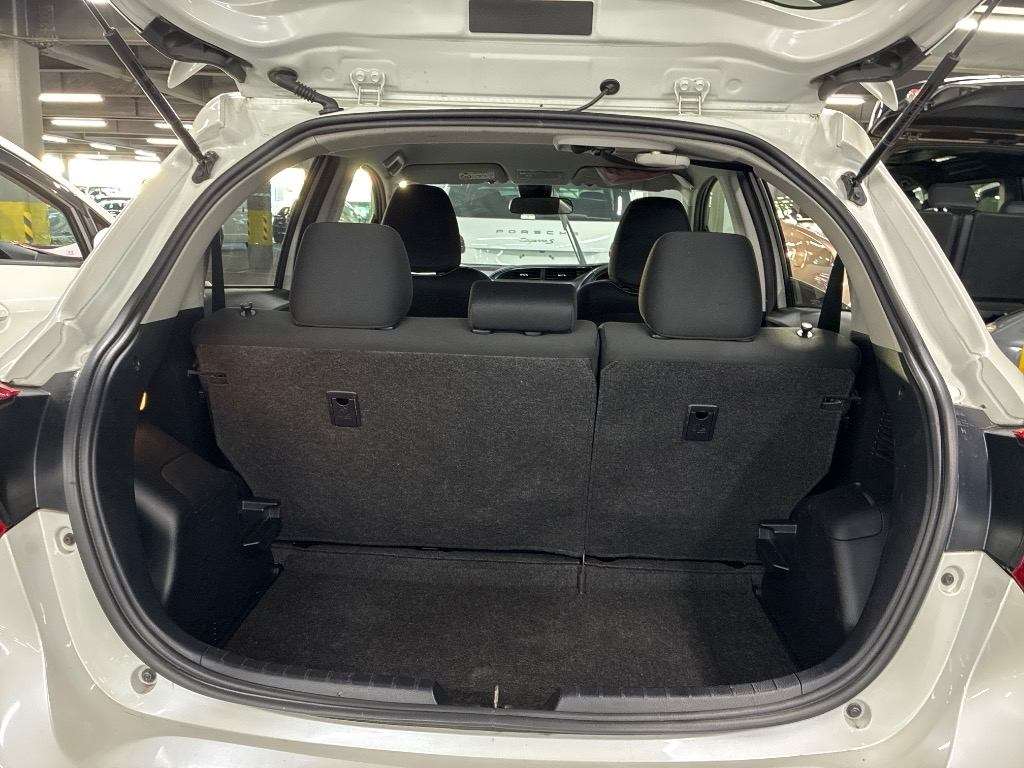 2017 TOYOTA VITZ NHP130-2027756