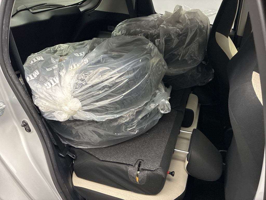 2017 TOYOTA VITZ NHP130-2025187
