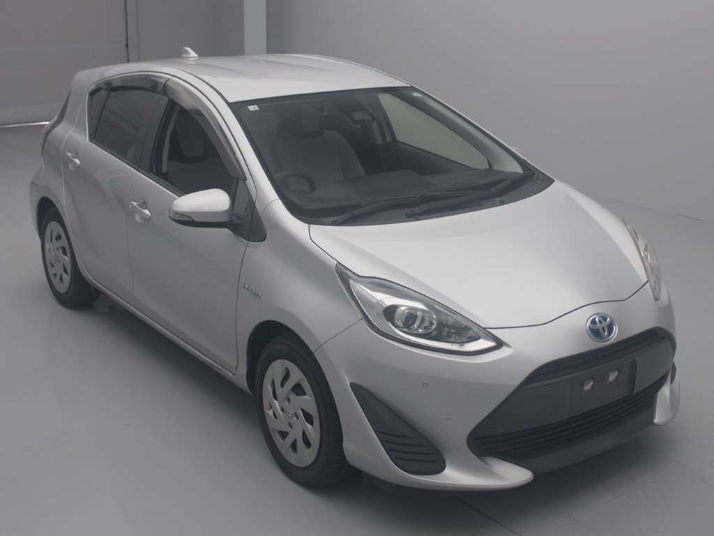 2018 TOYOTA AQUA NHP10-6780413