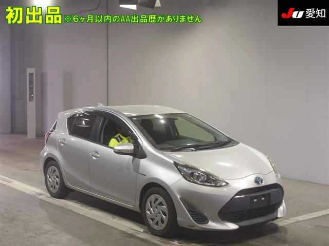 2017 TOYOTA AQUA NHP10-6627110