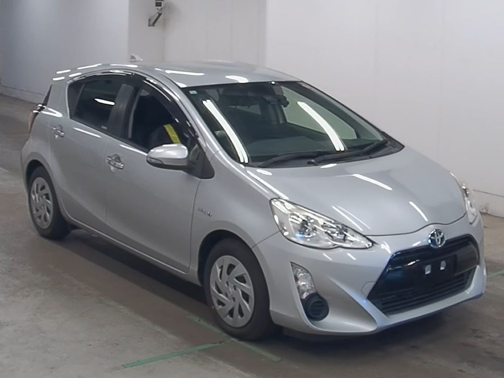 2016 TOYOTA AQUA NHP10-2590721