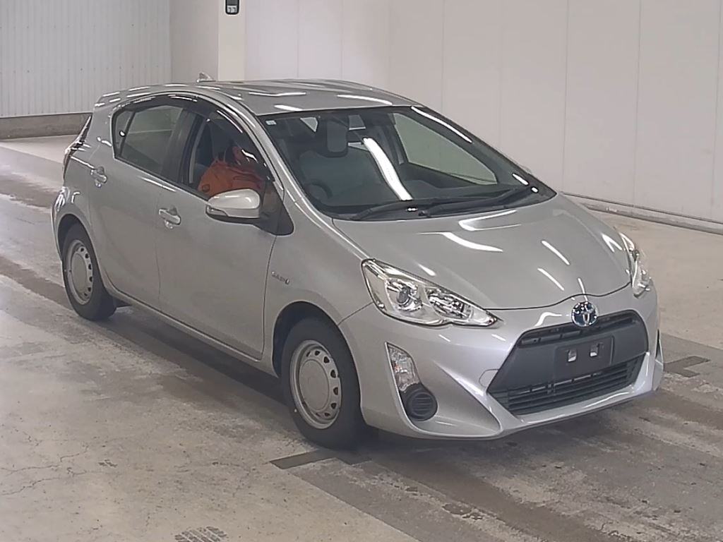 2016 TOYOTA AQUA NHP10-6550643