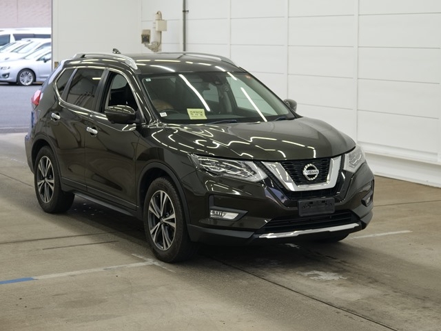 2017 NISSAN X-TRAIL T32-041198