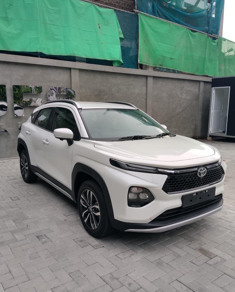 2026 TOYOTA URBAN CRUISER TAISOR MBHLWF43STD847550