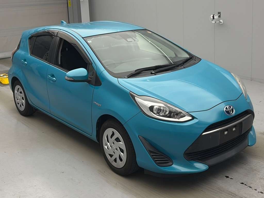 2017 TOYOTA AQUA NHP10-6614441